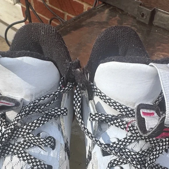 Nike Kids Sneakers - Picture 2 of 6